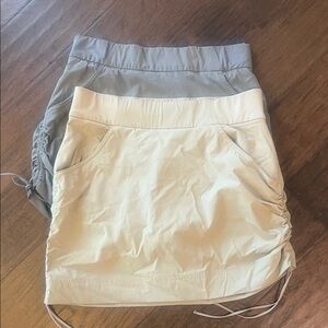 Columbia Women's Bundle of 2 Skorts in Gray and Tan